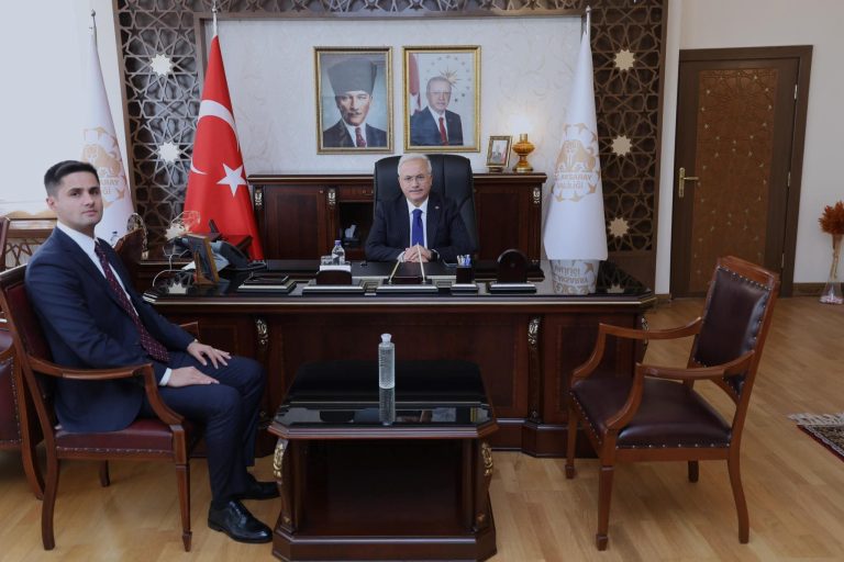 Eskil’in Yeni Kaymakamı Taha Soydaş Göreve Başladı